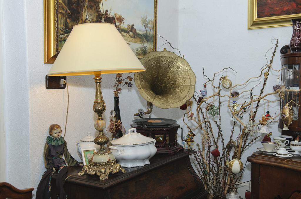Vác Fonagy Es Walter Vendeg- Es Borhaz Bed & Breakfast エクステリア 写真